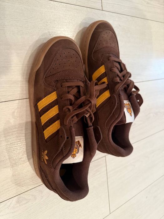 Кросівки adidas нові