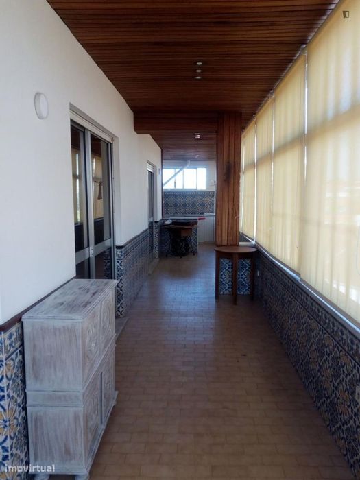 Quarto - localizado em São Mamede de Infesta Porto