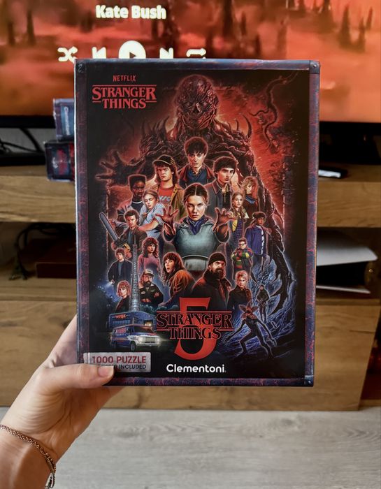 Пазл Stranger Things 5 - 1000 елементів + постер ( Clementoni)