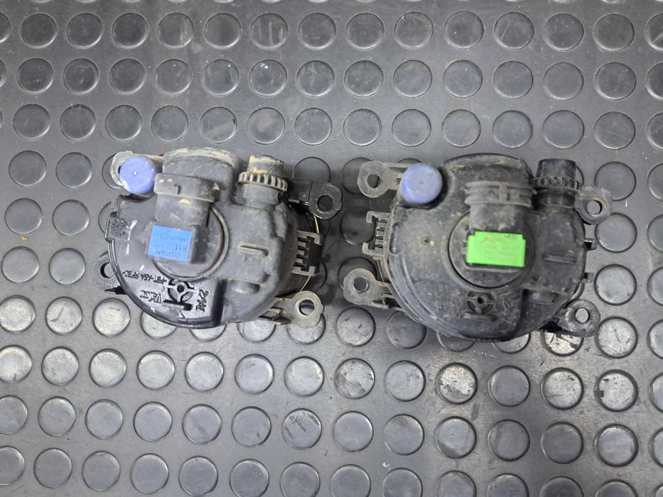 Lampa halogen przód Ford Focus Mk3