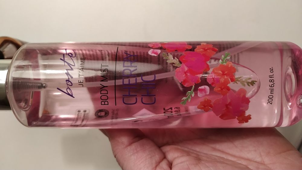 Perfumes da Body Shop e da Bonté