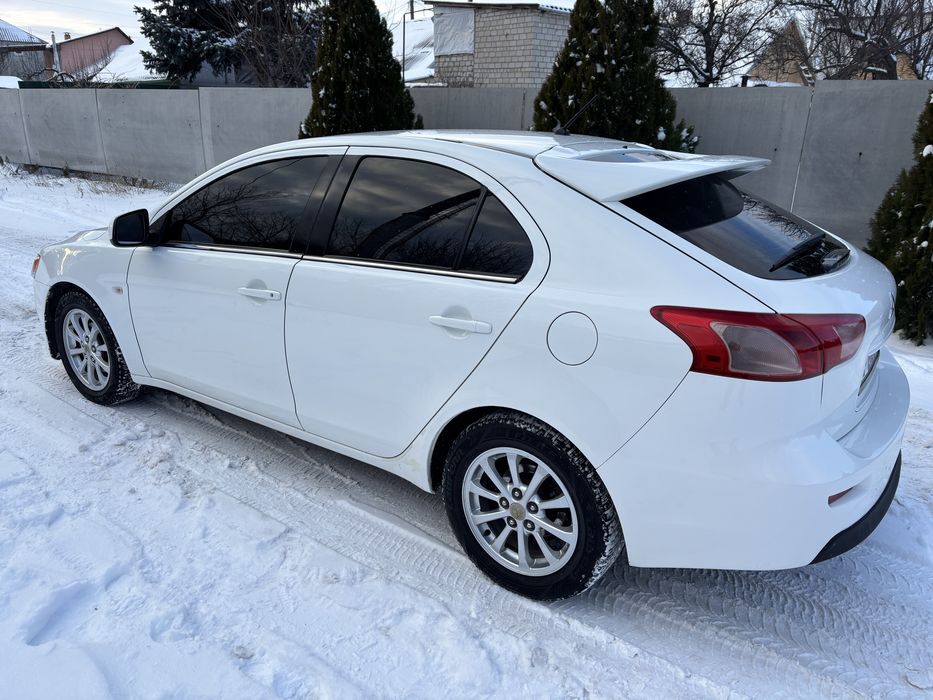 Mitsubishi Lanсеr 2011,1.8, механика, в отличнейшем состоянии!