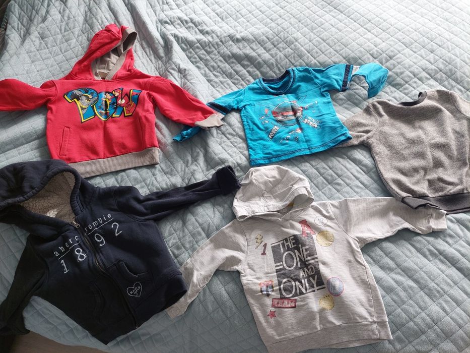 Sweterki swetry dla chłopca  104 110