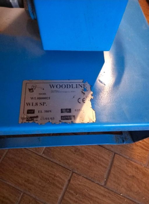 Łuparka pionowa do drewna 8 ton