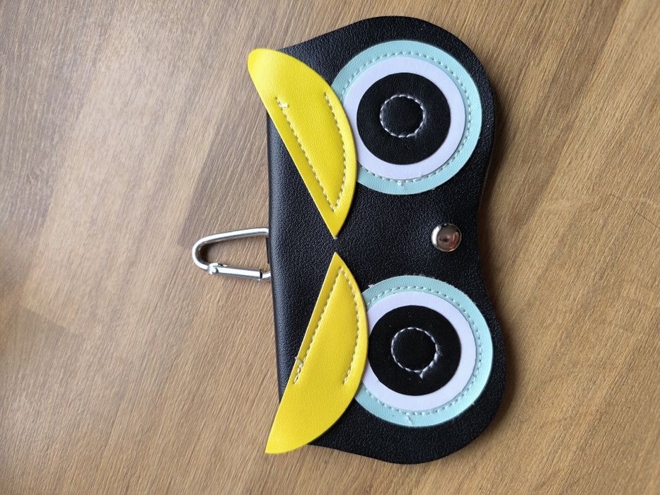 Nowe etui eko skóra sowa na okulary karabińczyk zapięcie do paska