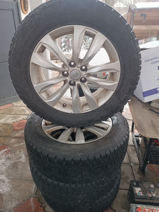 Комплект коліс 235/60/r18