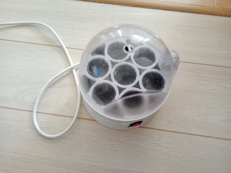 Яйцеварка електрична