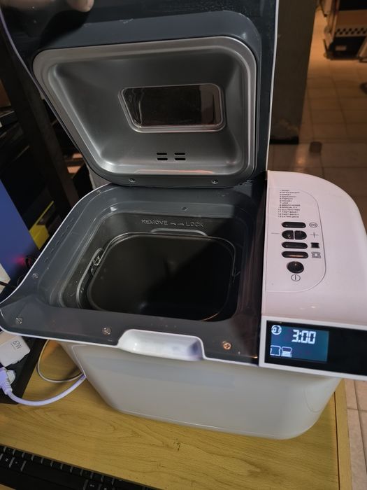 Máquina Fazer Pão Morphy Richards 48326