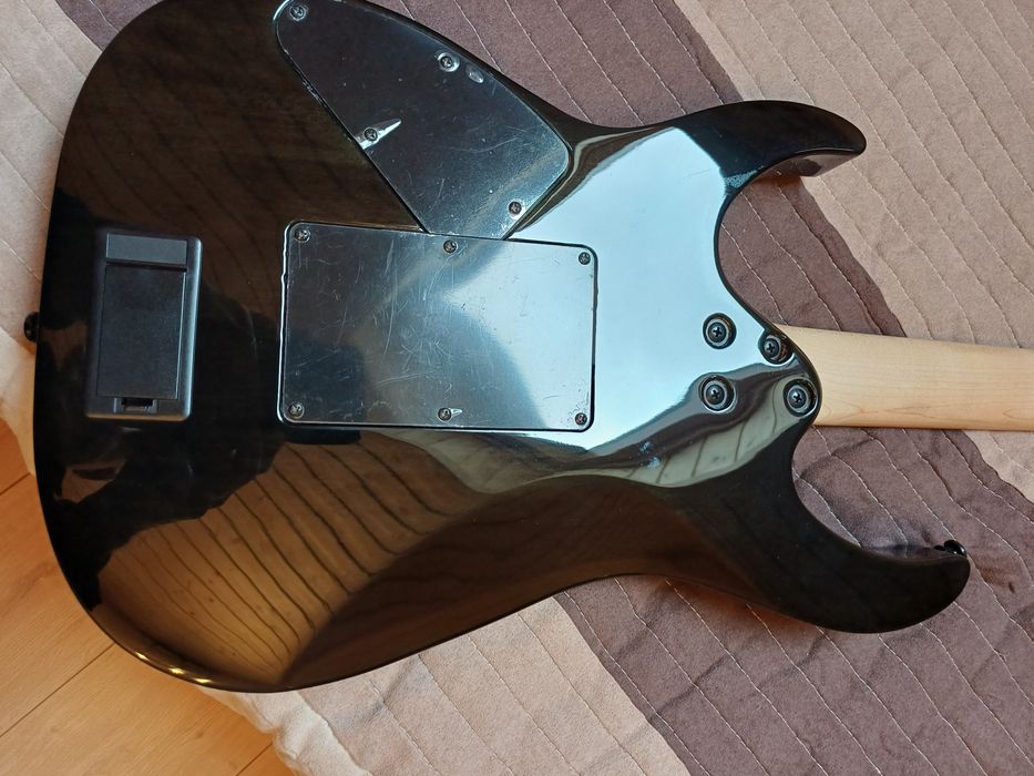 Gitara Cort x300