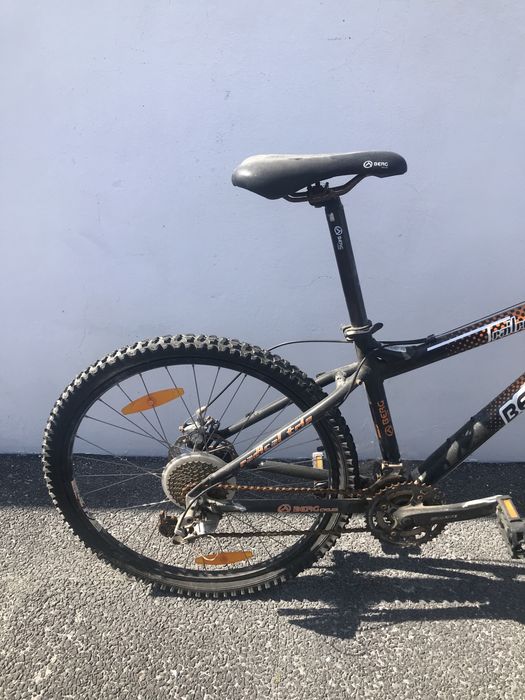 Bicicleta berg usada