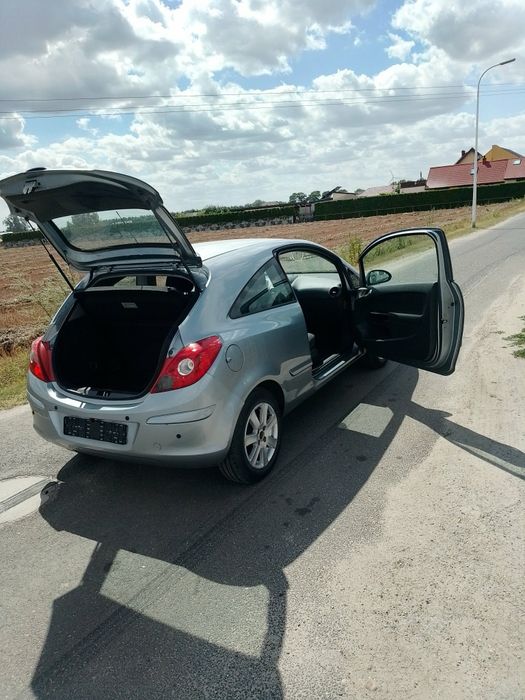 Opel Corsa D 2007 rok 1.2