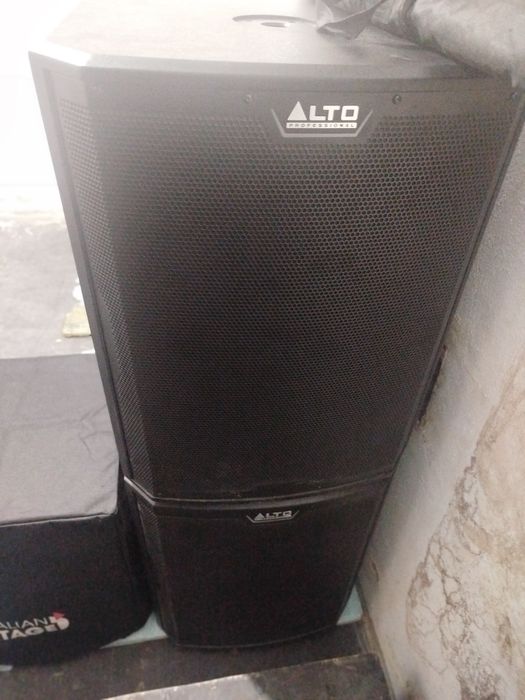 Colunas ativas ALTO TS18S 2500W