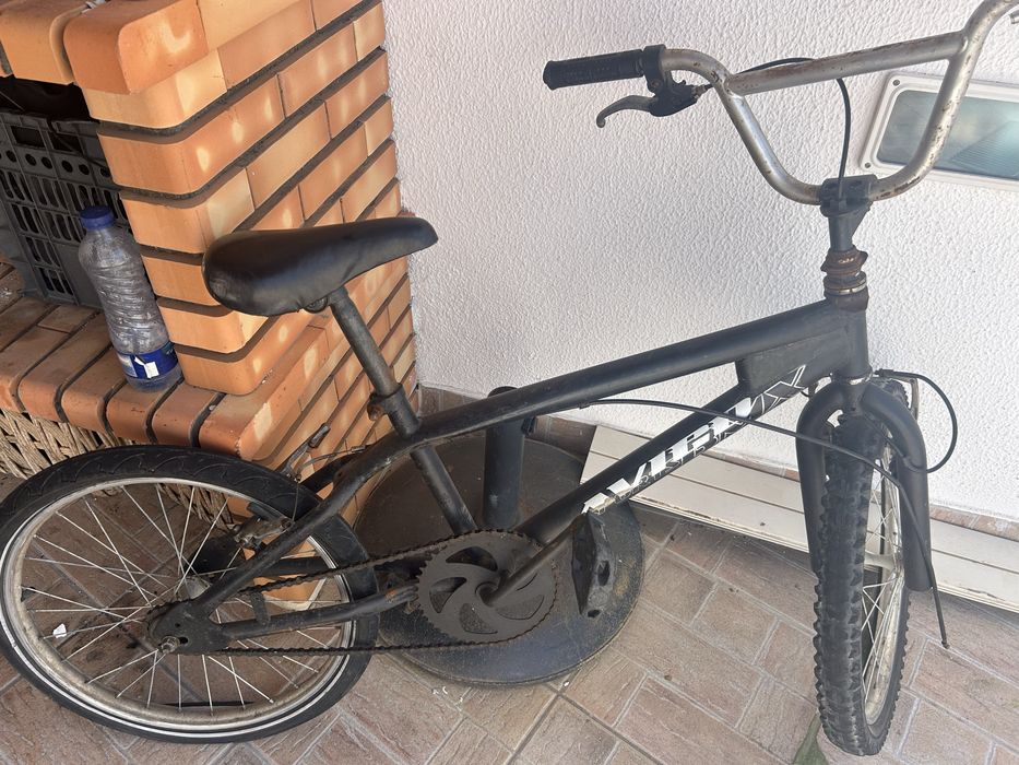 Bicicleta BMX usada