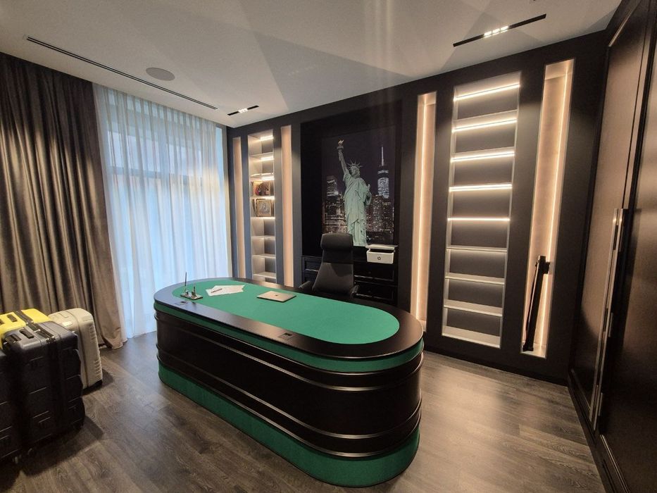 Продам VIP дом в городе! Умный дом! Бассейн! Гараж! Бомбоубежище!