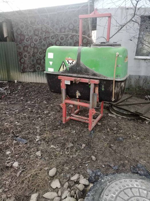 Оприскувач по запчаснинах