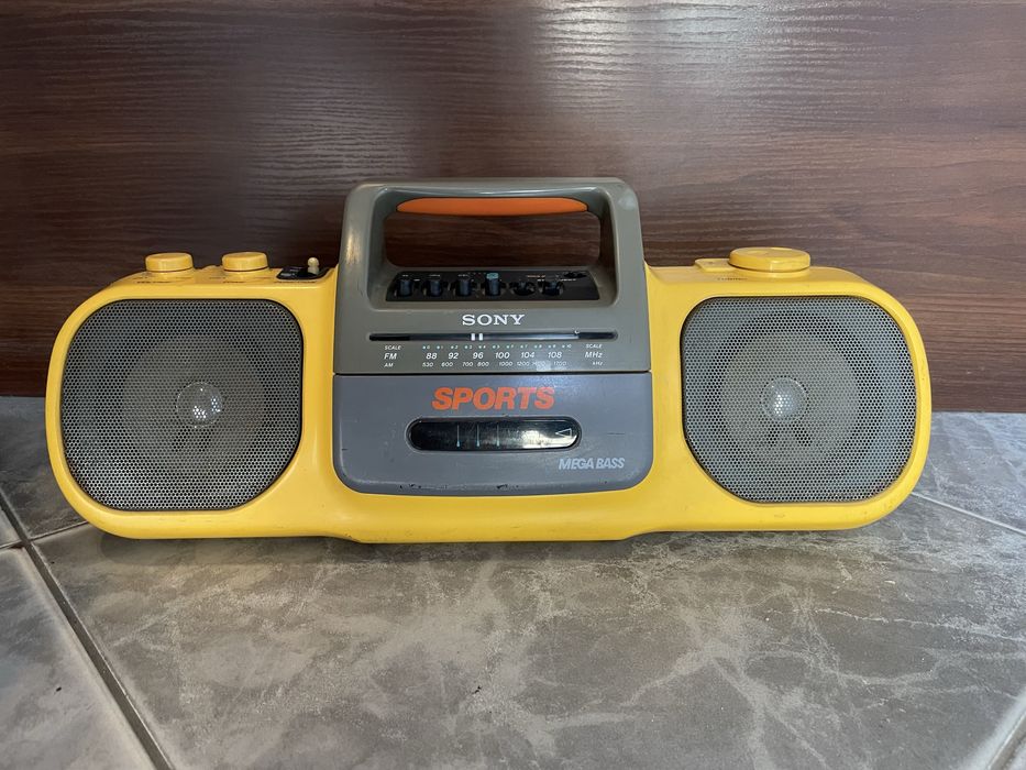 Sony CFS-904 Sport lata 80  radio fm gra aktualne
