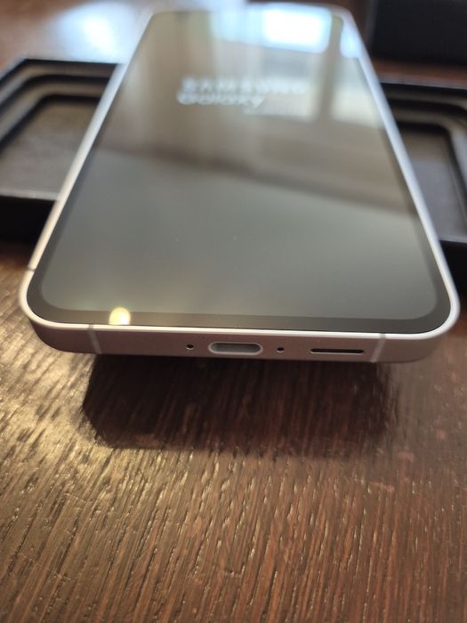 Samsung Galaxy S24 FE