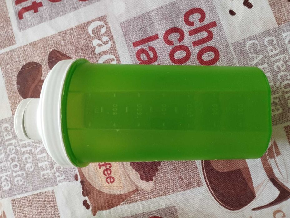 3 copos 700 ml com tampa