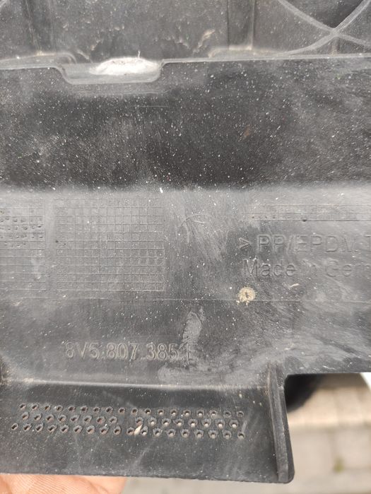 Wzmocnienie zderzaka tył Audi 8v5 Sedan 8v5.807.385E