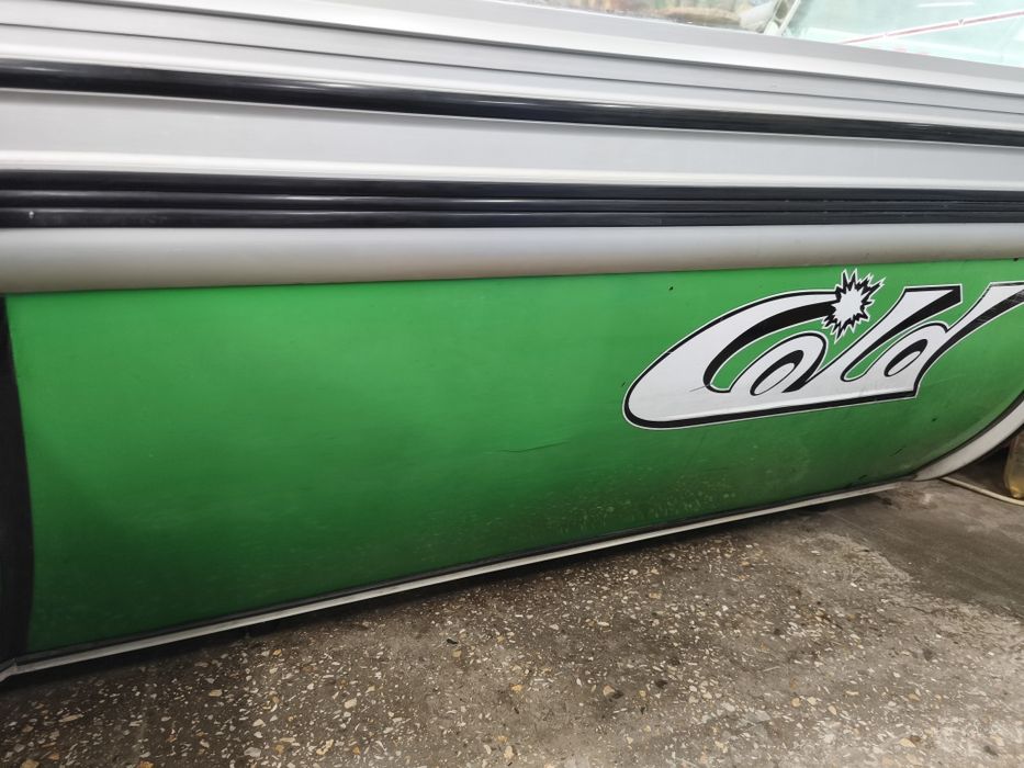 Продам холодильну Вітрину! Виробник Польша! Терміново!!!