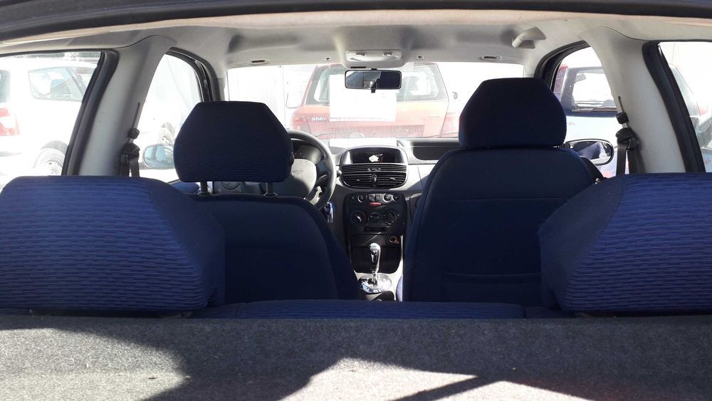 Temos para peças Fiat Punto Automático Gasolina