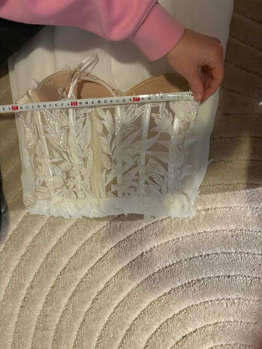 Suknia ślubna, welon