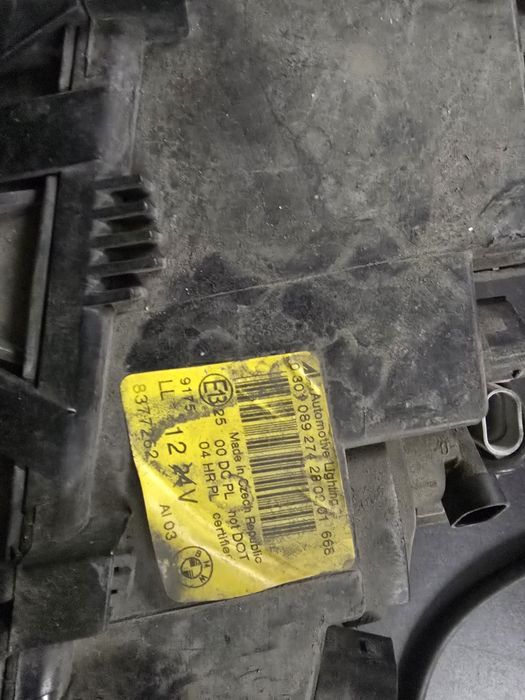 Reflektory Reflektor xenon BMW E46