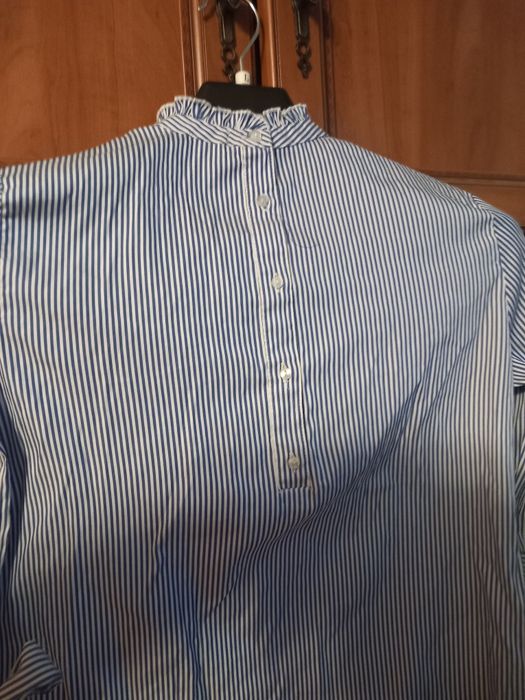 Bluzka z ozdobnym ornamentem