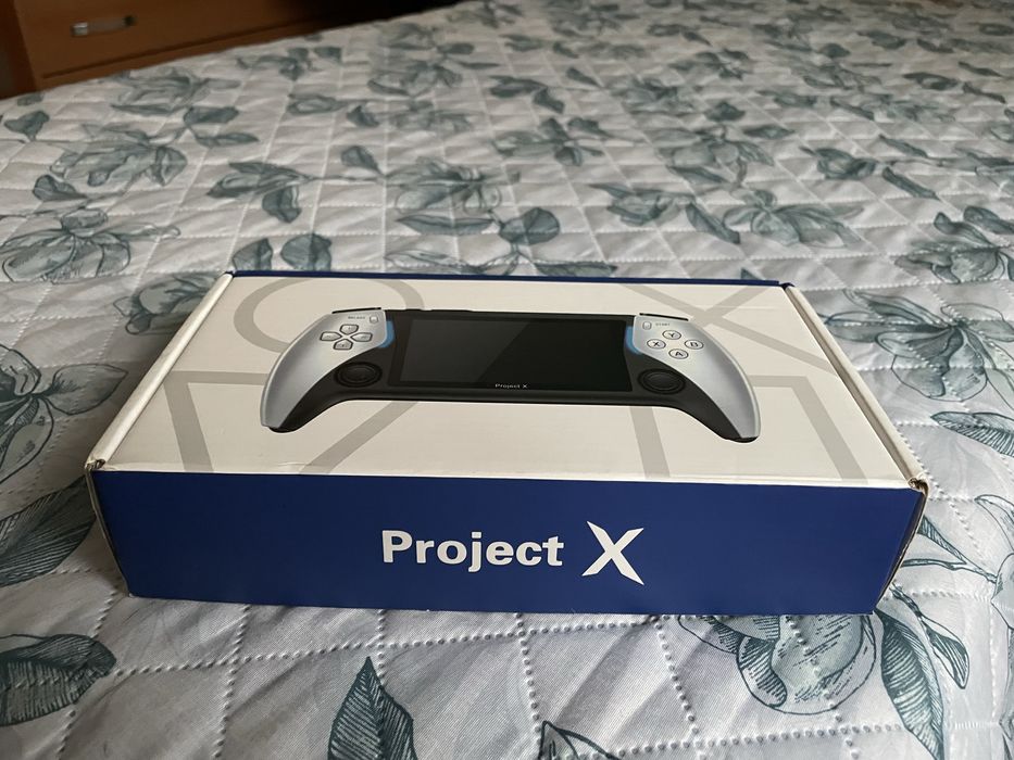 Cosole portatil de jogos retro.