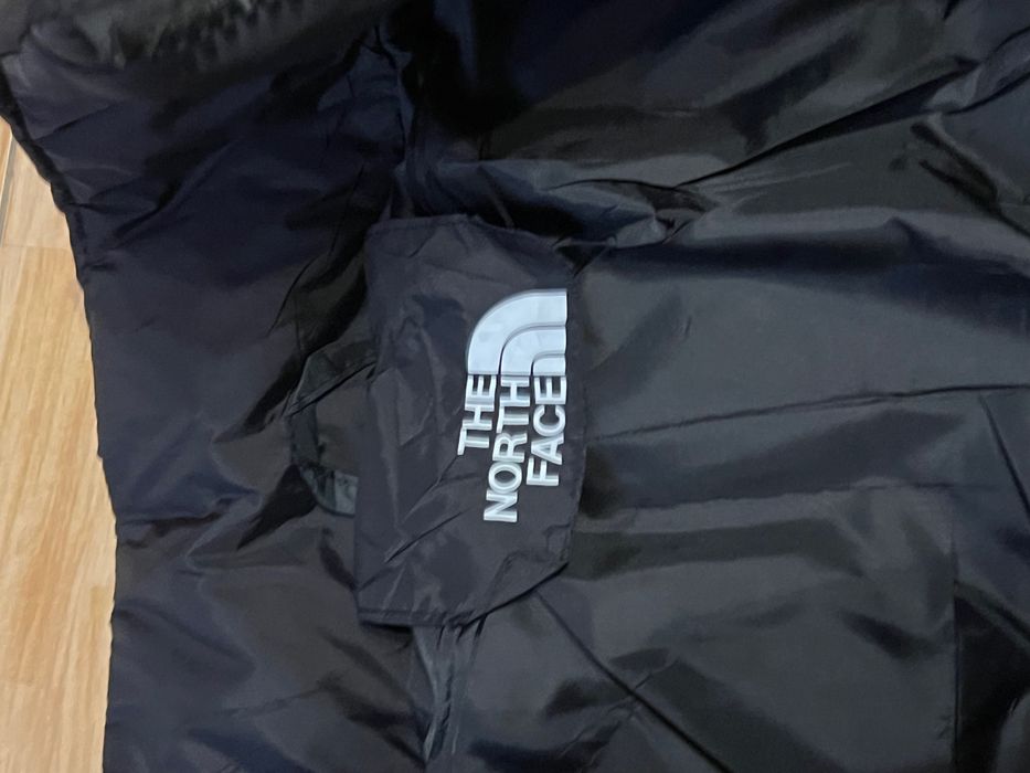 Casaco the north face preto e cinza