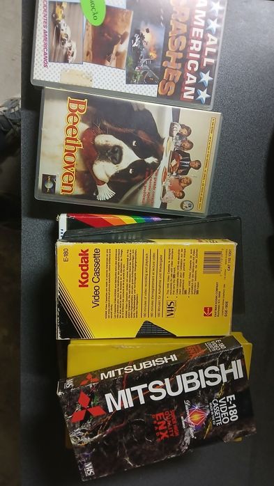 CDs, e cassetes antigos