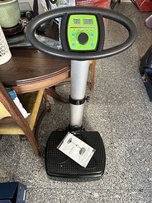 Plataforma Vibratória Evolution HM01-08Q – Como Nova