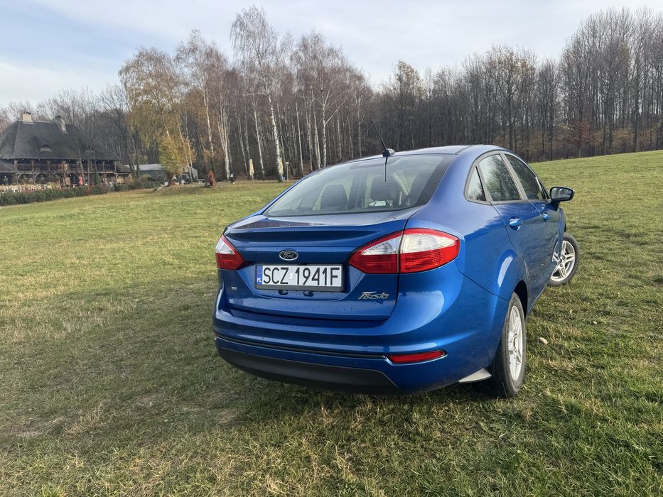 Ford Fiesta Sedan