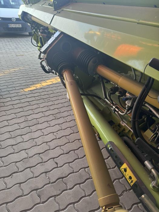 Продам жатку Claas Convio Flex 930