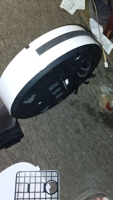 Робот-пилесос аккумуляторний ES32