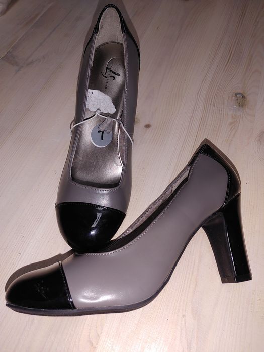 Buty 37 Life Stride na obcasie lakierki
