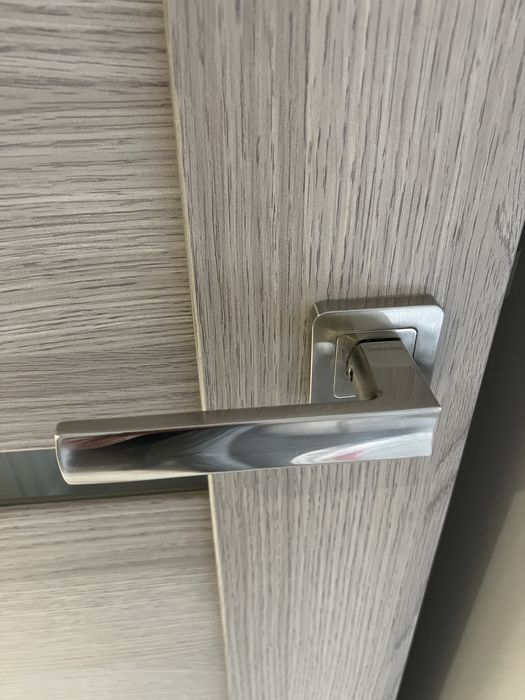 Klamki do drzwi wraz z zamkami