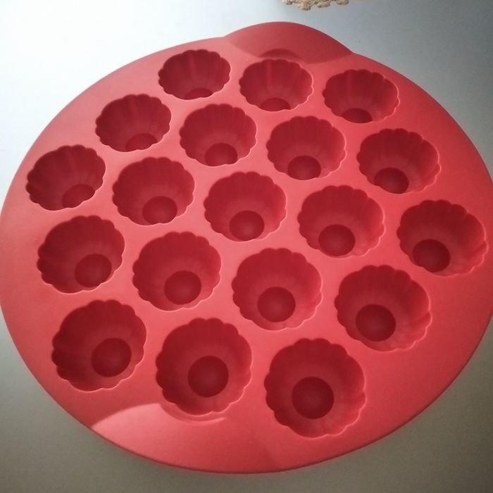 Forma em silicone Tupperware64751972872066122