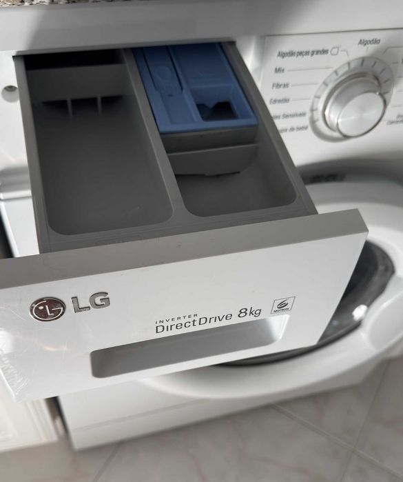 Máquina de Lavar Roupa 8kg LG Inverter Direct Drive.