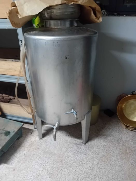 Cuba  em inox  de 250 l