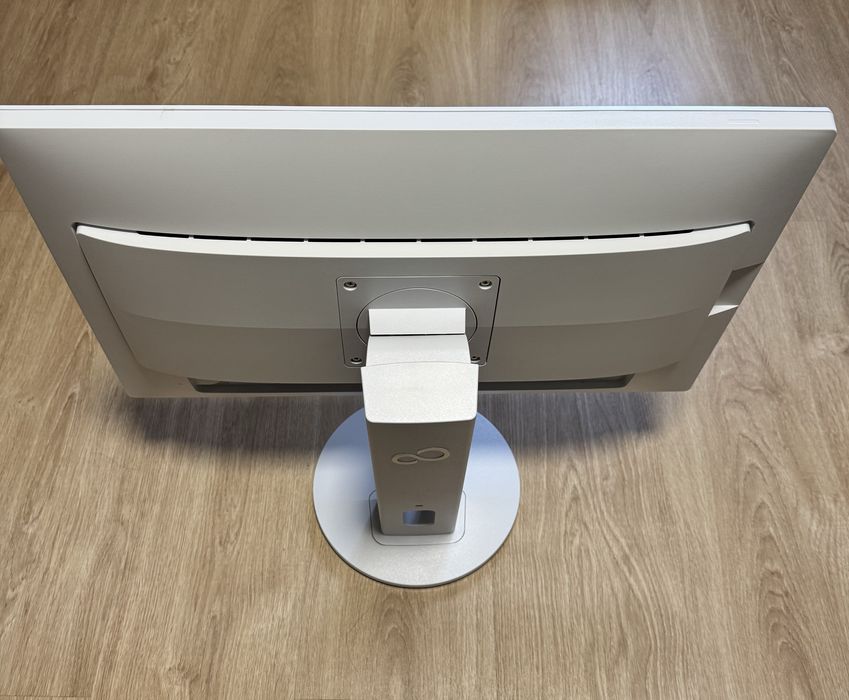 Monitor Fujitsu B24-8 TE Pro – 23.8” IPS | Full HD | BOM ESTADO