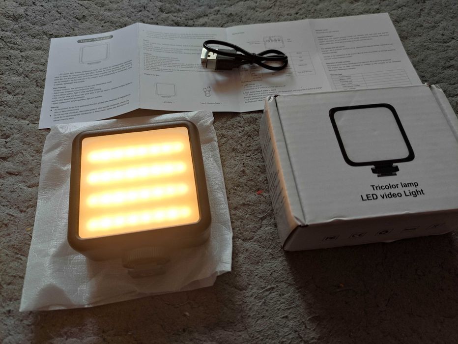 LED светильник Minifocus на аккумуляторе (накамерный)