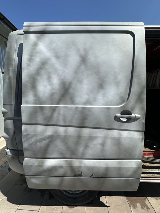 Дверь сдвижная короткий, низкий Mercedes Sprinter 906, VW Crafter