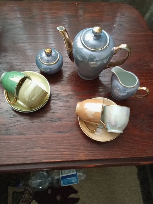 Продам ляльковий кавовий сервіз