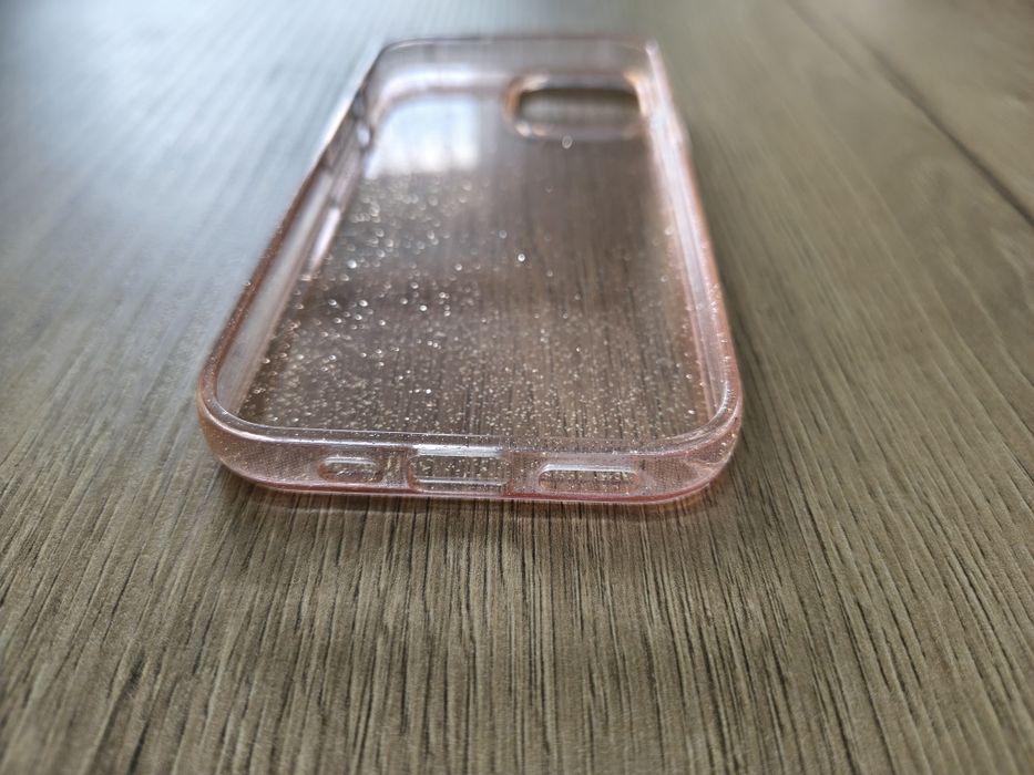Brokatowe etui plecki do iPhone 15
