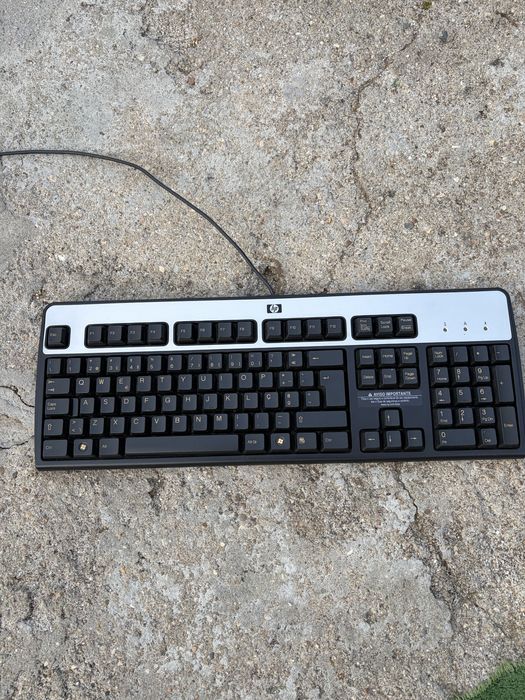 HP EliteOne 800 G1 AiO | i5 | 8GB RAM | SSD 240GB | Gráfica AMD + Teclado