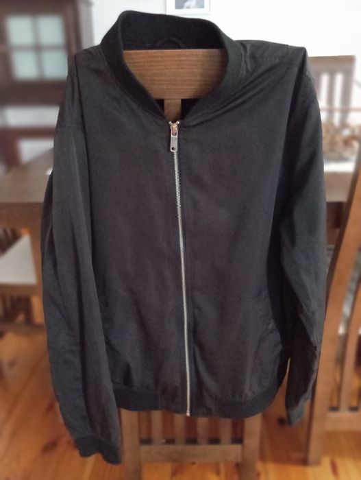Bomberka czarna reserved