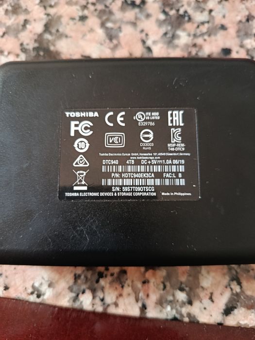 Disco externo de 4T Toshiba pequeno a funcionar bem