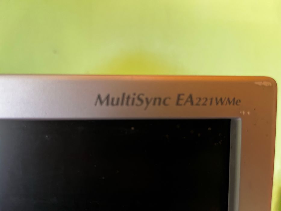 Системний блок та монітор