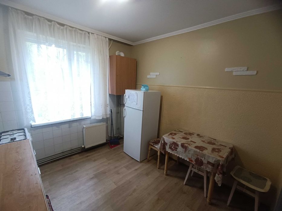 ПОДОБОВА ОРЕНДА 2-х кімнатної квартири на 1-му поверсі ПОБЛИЗУ БАСЕЙНУ